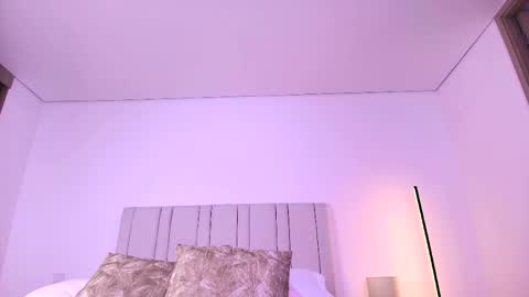 Camille Lynn online show from April 21, 2:51 am