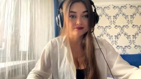 Kate online show from October 30, 9:33 am