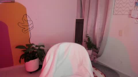   online show from December 10, 1:54 am