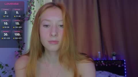 candy_flosse online show from September 12, 8:45 am