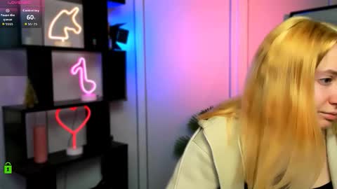 candy flossie1 online show from December 23, 6:06 am