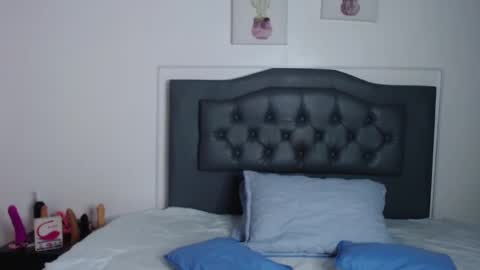 Candy online show from February 24, 2:58 pm