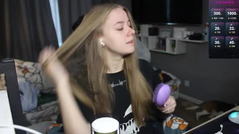 Megan online show from December 10, 8:30 am