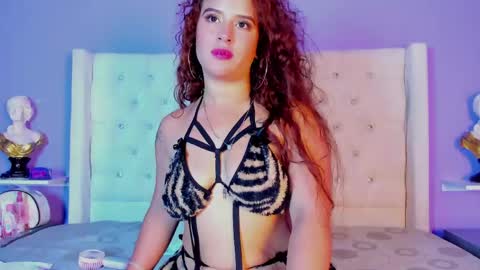 Candy  online show from May 25, 8:41 pm