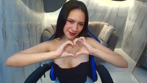 Candy  online show from June 17, 3:08 am