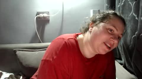 Laura online show from December 16, 9:20 pm