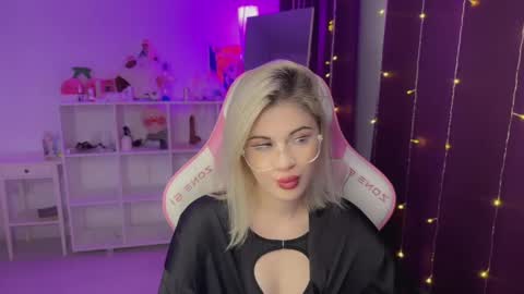 You can call me HH online show from December 18, 7:40 pm