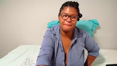 candyyumsaerolaxx online show from June 17, 7:43 am