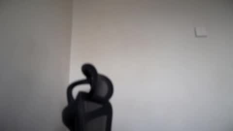 Emma online show from November 12, 8:23 am