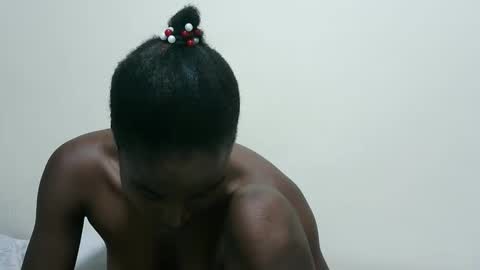 capril_sexy online show from April 12, 1:25 pm