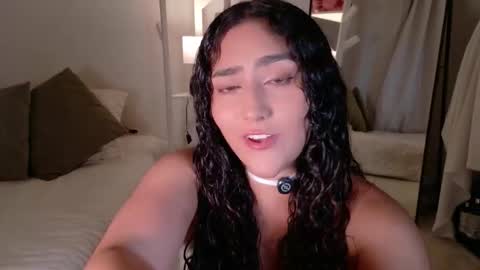  Mara  online show from February 8, 11:40 pm