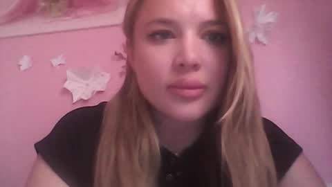 caramel_dream_ online show from June 6, 12:00 pm