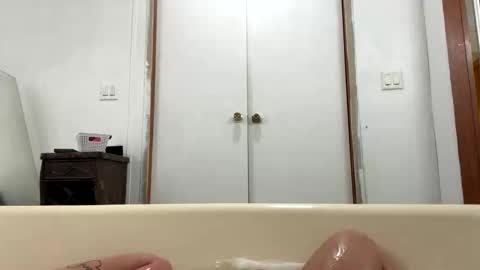 caramel_marshmallow online show from January 17, 1:46 am