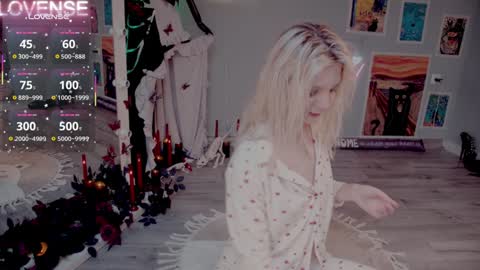 NONA    follow online show from November 8, 5:34 am