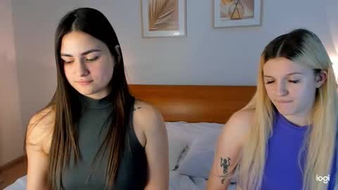 caressyourself online show from January 18, 6:32 pm