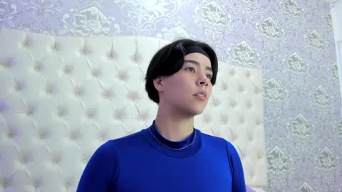 carly_lopez18 online show from April 9, 6:19 am