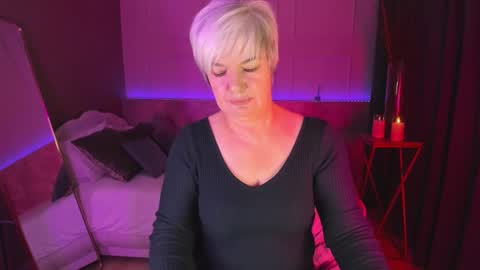 Carmen online show from February 11, 9:25 pm