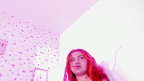 carmesi_ online show from May 30, 7:54 pm