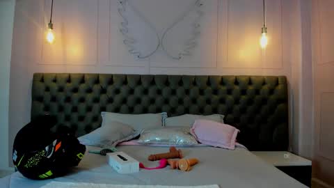 carol_sucker online show from February 4, 11:35 am