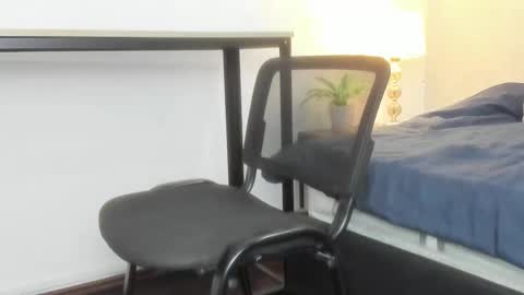  Caroline  online show from February 12, 11:34 am