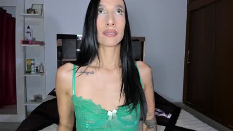 CAROLINE online show from December 22, 1:55 am