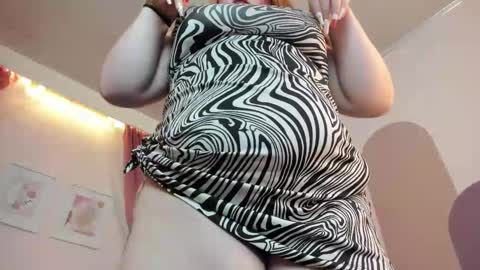 Carolinee  online show from September 25, 5:17 am