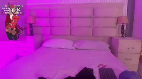 Caroline online show from March 29, 1:21 pm