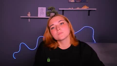 casey_meow_ online show from October 3, 12:54 pm