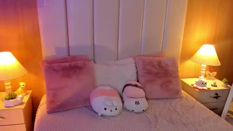 Casey Pierce  New Account online show from November 17, 8:31 pm