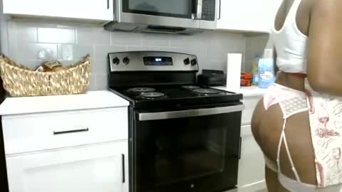 Casey online show from January 8, 2:14 am