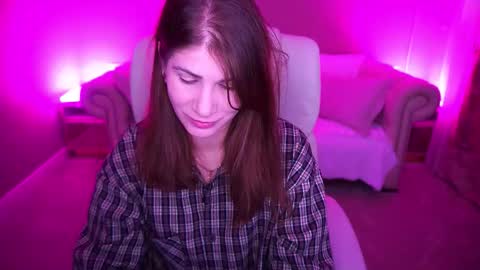 Lena online show from December 2, 7:32 am