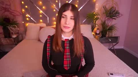 Lena online show from February 23, 7:30 am