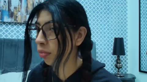 cassie_bloom online show from October 15, 5:43 am