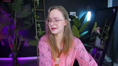 assie online show from February 21, 9:11 pm