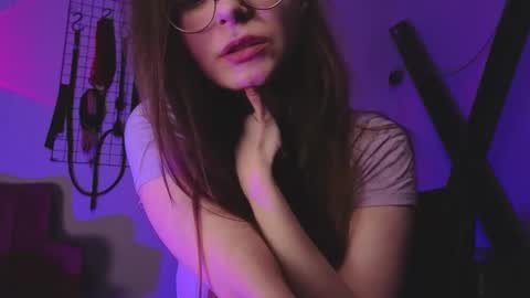 assie online show from October 19, 1:46 pm