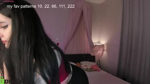 cassies_sandy online show from April 19, 7:38 pm