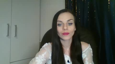 Cassie online show from October 17, 6:55 pm