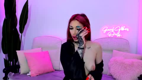 cassy_foxy online show from May 12, 6:32 am