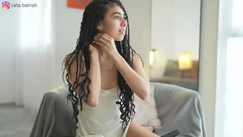 Catalina online show from February 25, 2:37 pm