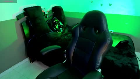 LUU online show from April 13, 2:13 am