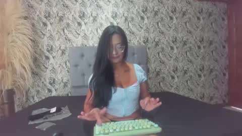    Catalina Scott   online show from January 25, 1:25 pm