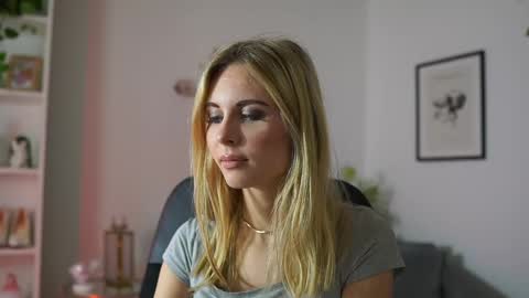 catecrago  online show from February 14, 9:03 am