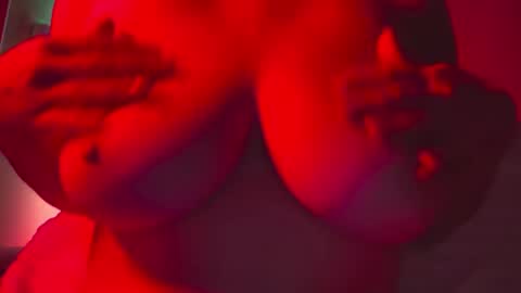 catgreen4200 online show from April 13, 7:42 am