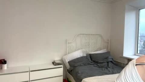 Lolly online show from April 14, 3:56 pm