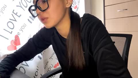 catherinepirs online show from March 27, 8:26 am