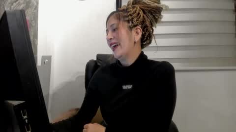 CATT EVANS online show from October 9, 12:04 am