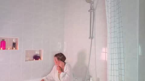 Lina  online show from March 23, 7:42 pm