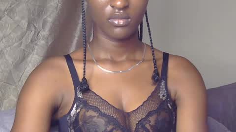 cee_queen online show from June 23, 3:48 am