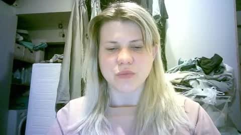 celeste_naughty_ online show from May 11, 11:01 am