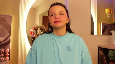 CelesteBailey online show from November 18, 7:42 am